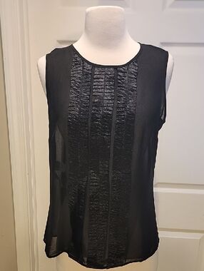 Jones New York Black Sleeveless Top. Size 10